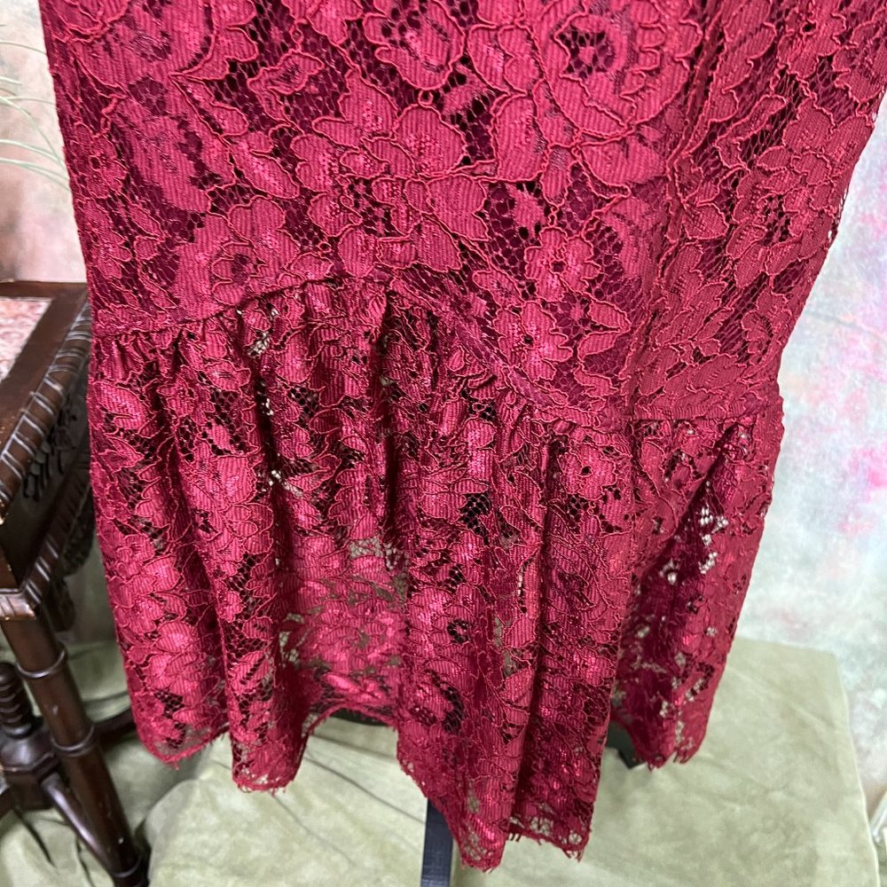 NWT πLulus Stay Stunning "Wow the Crowd" Burgundy Lace Strapless Dress! - Picture 4 of 16